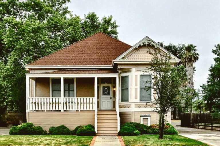 Siding Contractors Ann Arbor fix issues and make homes worth able